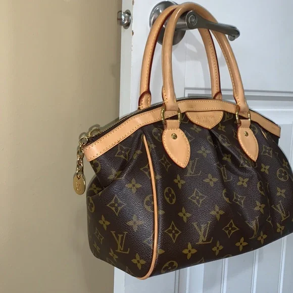 Louis Vuitton Monogram Tivoli PM - Picture 3 of 11